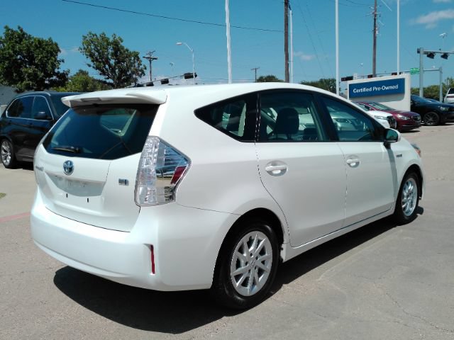 Used 2012 Toyota Prius V Two FWD image 6