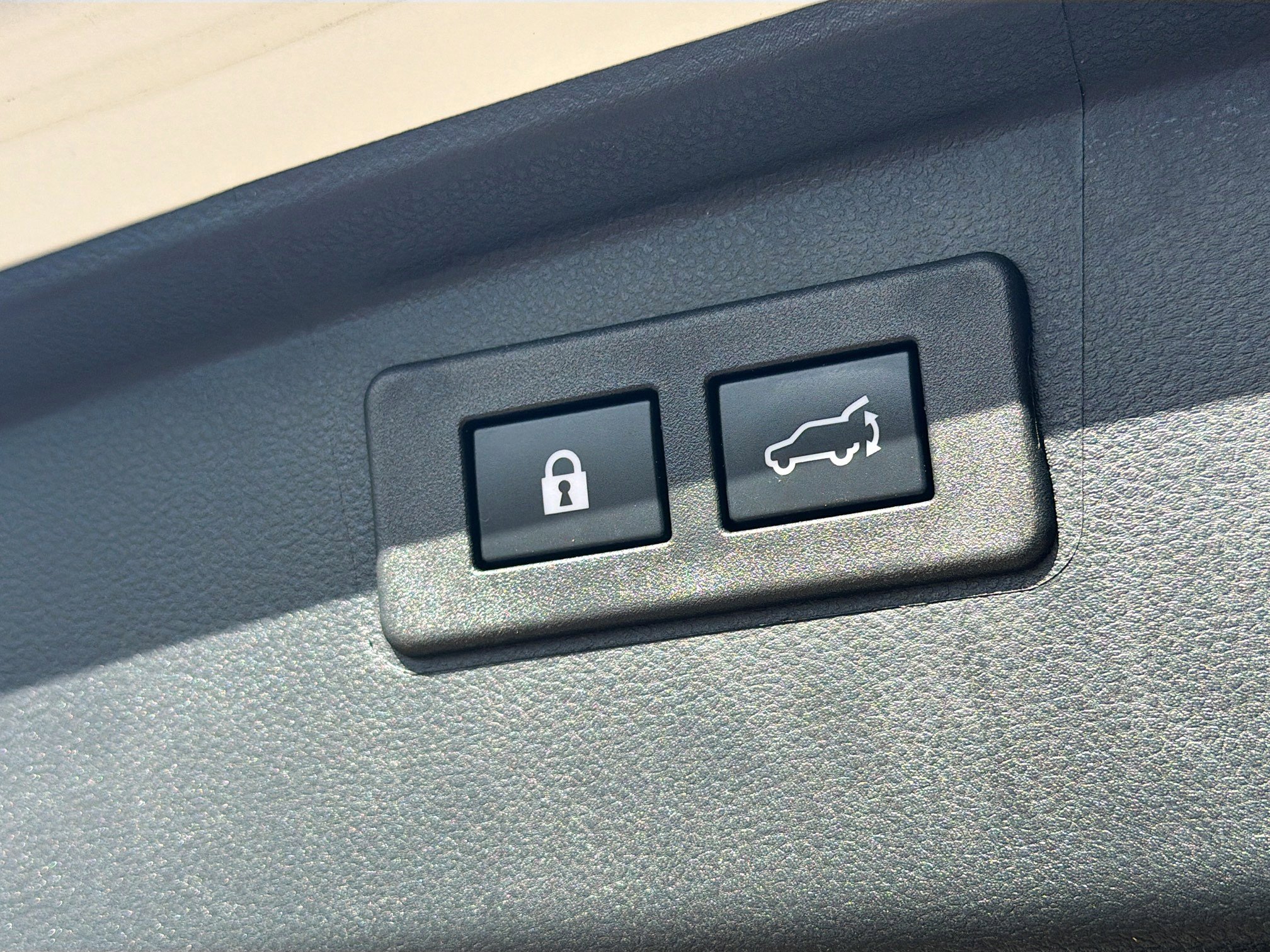 Used 2025 Subaru Outback Premium AWD/4WD image 32