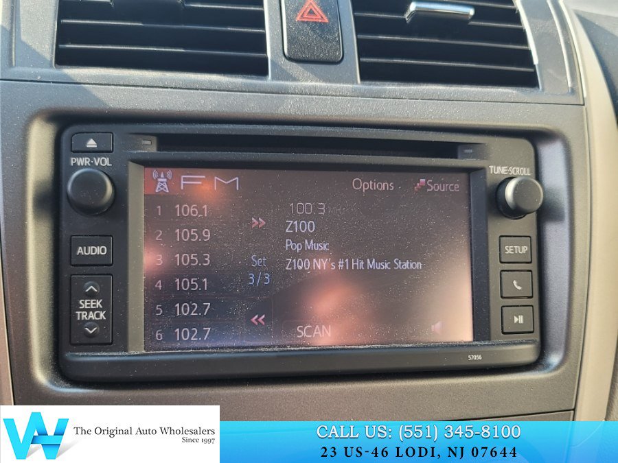 Used 2013 Toyota Corolla LE FWD image 13