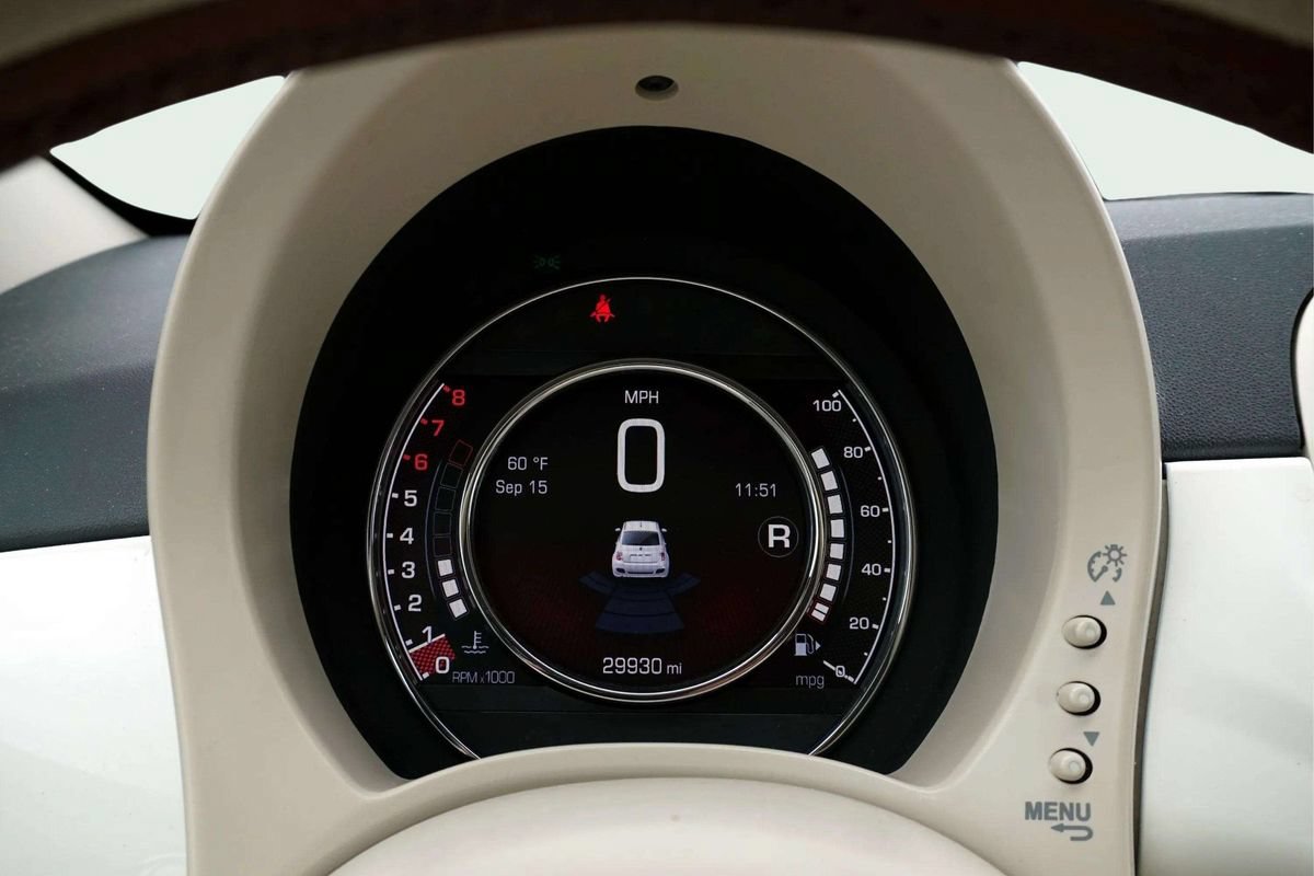 Used 2019 FIAT 500 Lounge FWD image 27