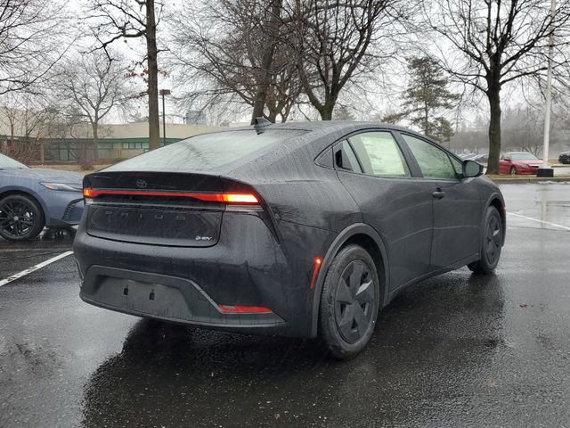 New 2026 Toyota Prius LE image 4