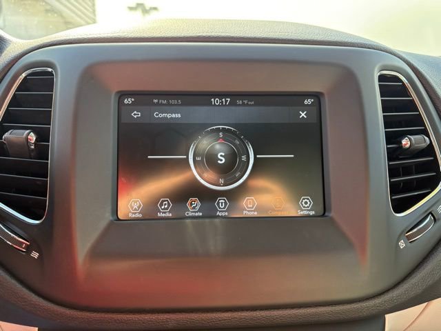 Used 2017 Jeep Compass Latitude w/ Popular Equipment Group image 18