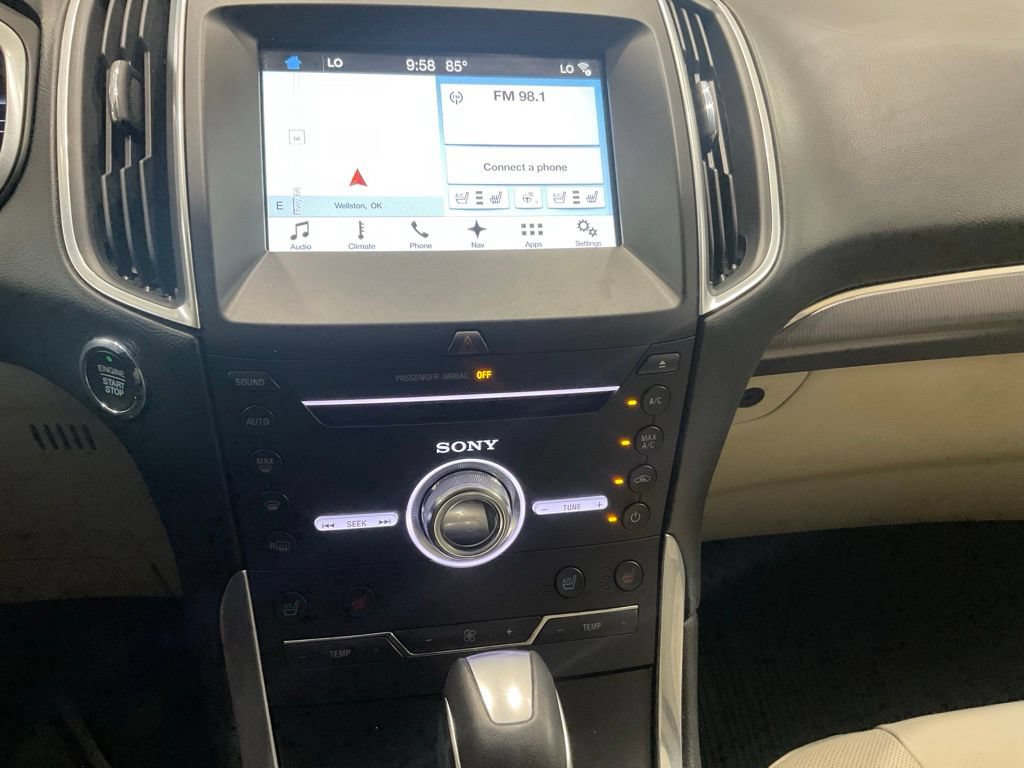 Used 2017 Ford Edge Titanium w/ Equipment Group 301A FWD image 18