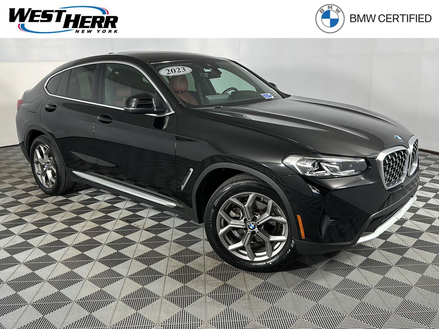 Used 2023 BMW X4 xDrive30i w/ Premium Package AWD/4WD image 1