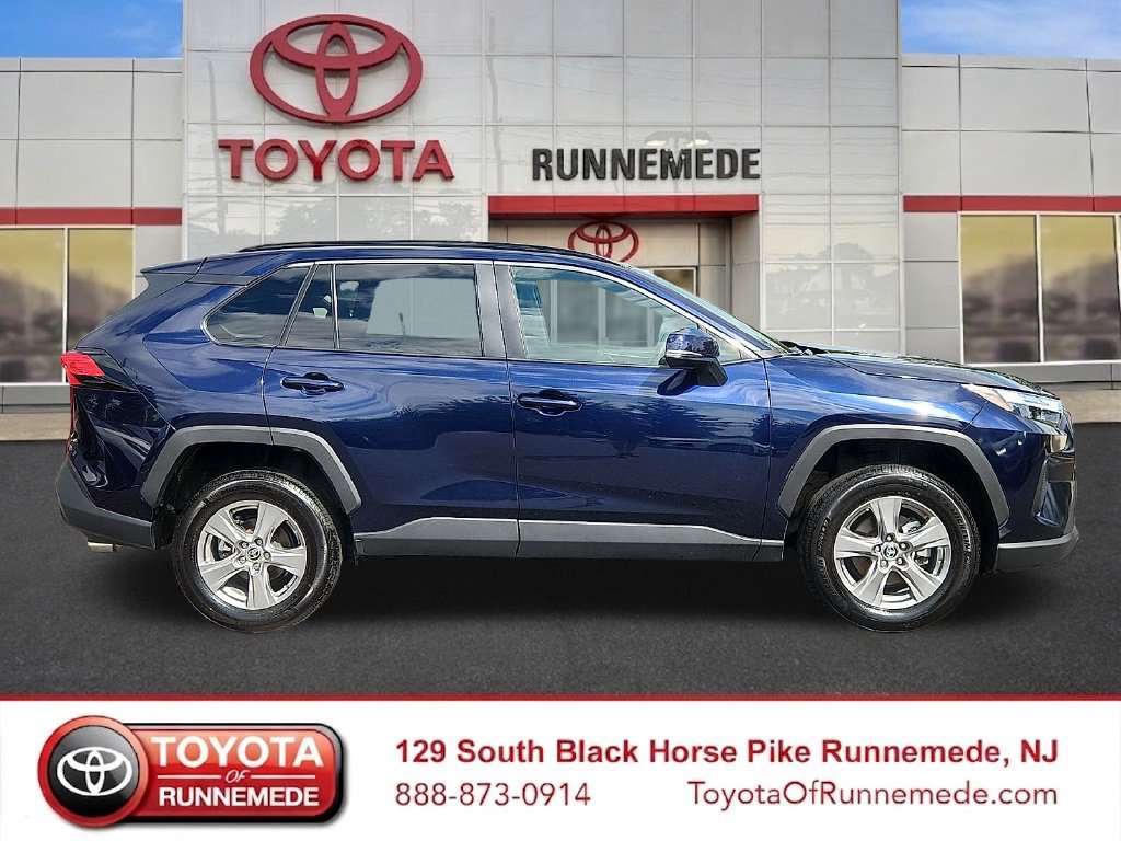 Certified 2025 Toyota RAV4 XLE FWD image 7