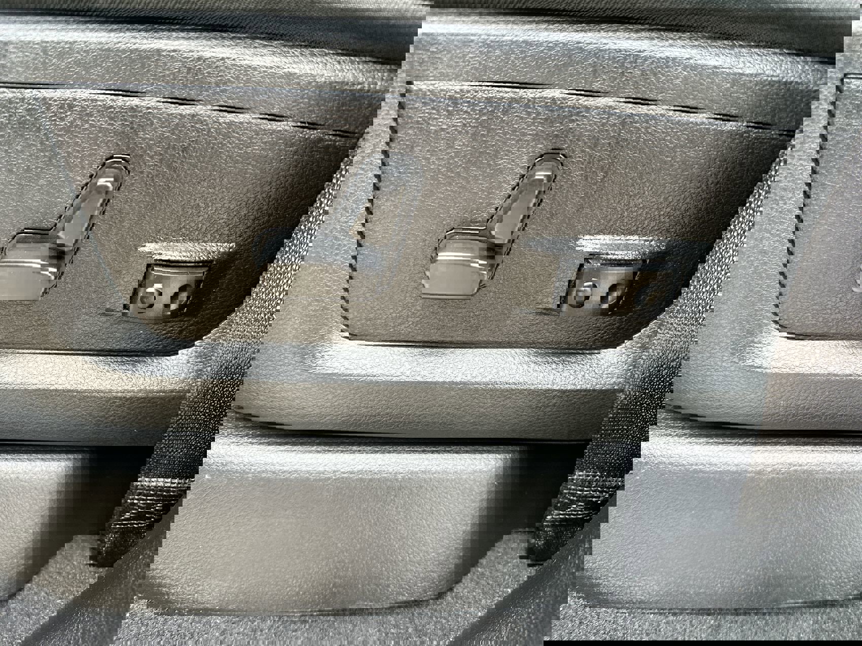 Used 2024 RAM 3500 Limited image 12