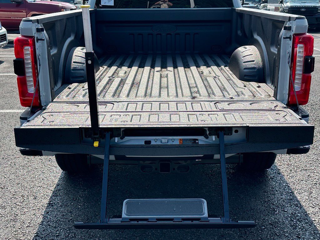 New 2026 Ford F350 XLT w/ XLT Premium Package AWD/4WD image 29