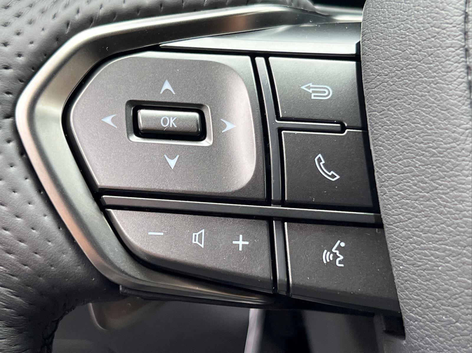 New 2026 Lexus TX 500h AWD image 16