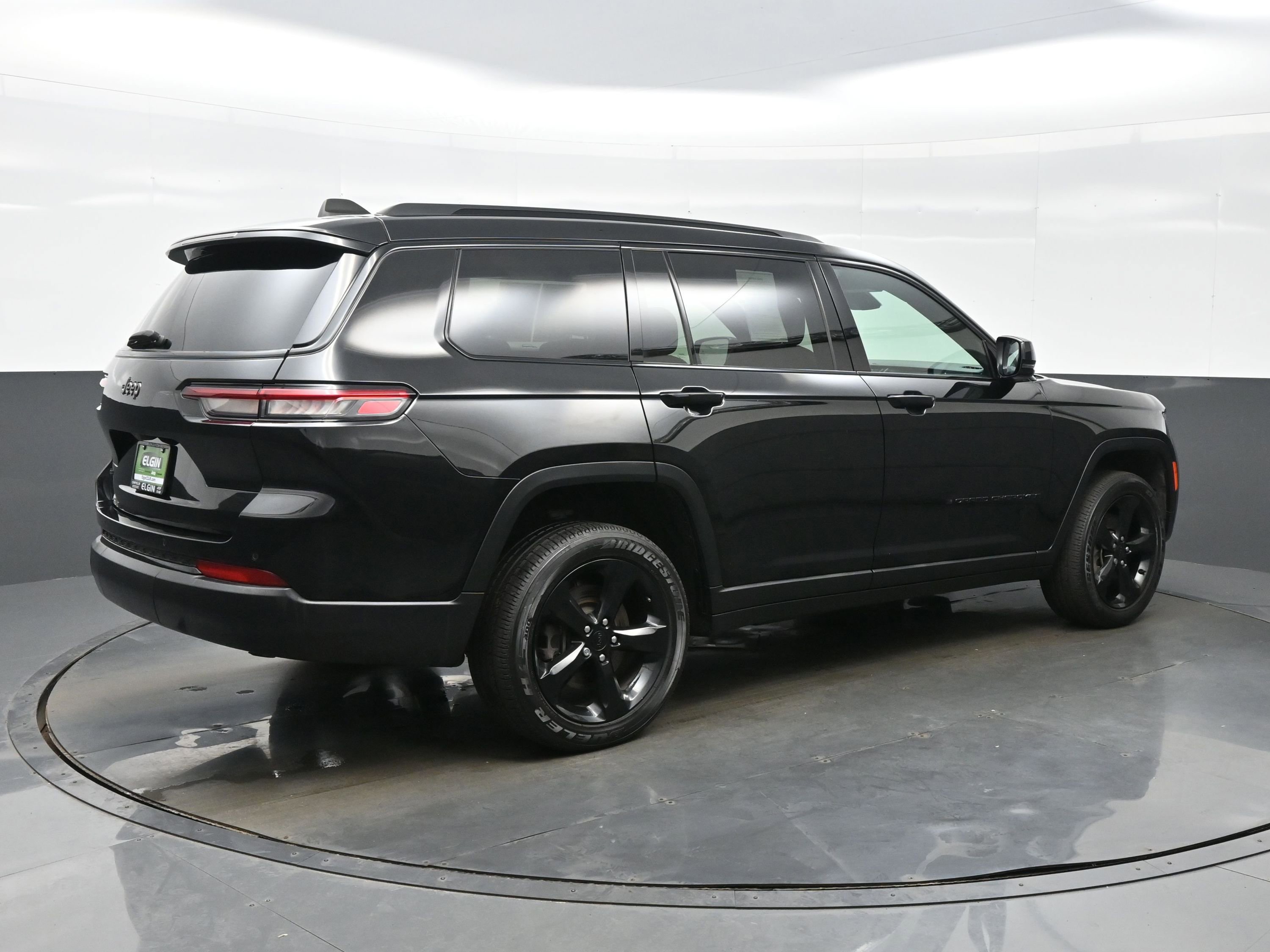 Used 2024 Jeep Grand Cherokee L Altitude image 6