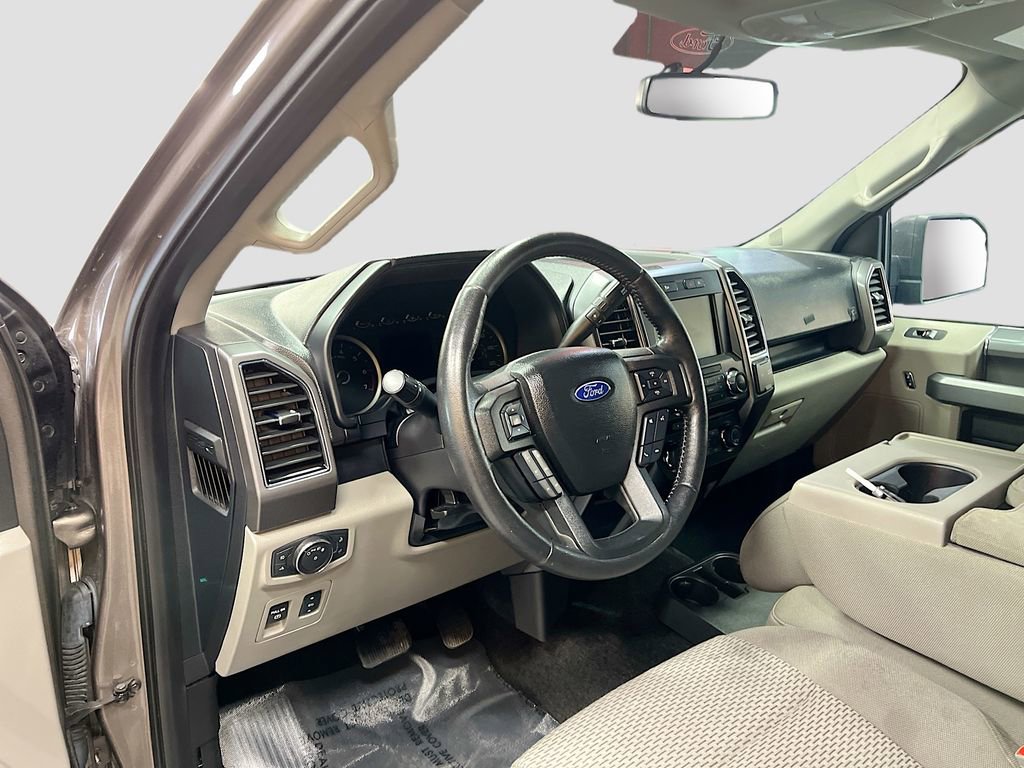 Used 2018 Ford F150 XLT w/ Equipment Group 302A Luxury image 9