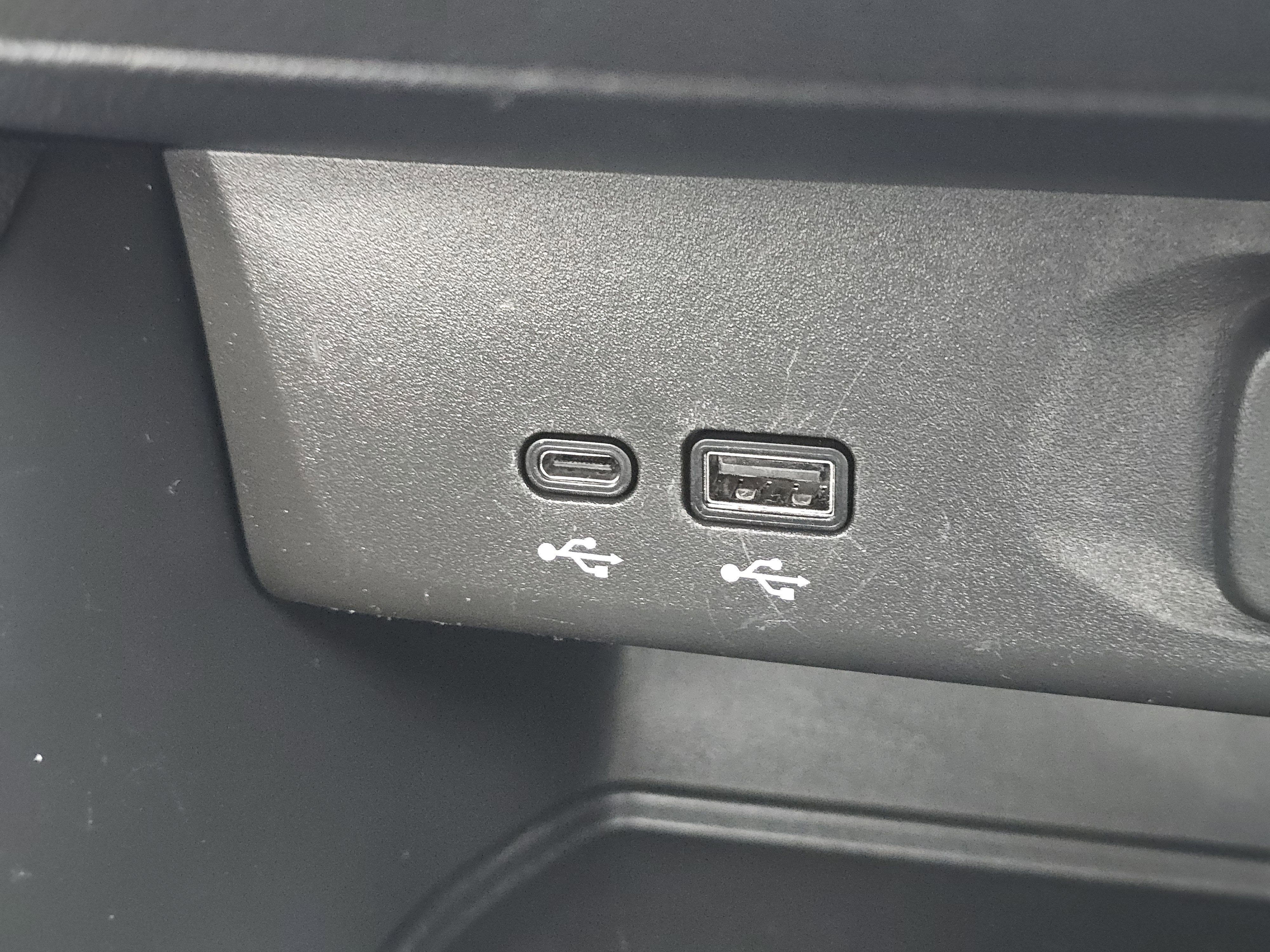 Used 2025 Buick Envista Sport Touring FWD image 24
