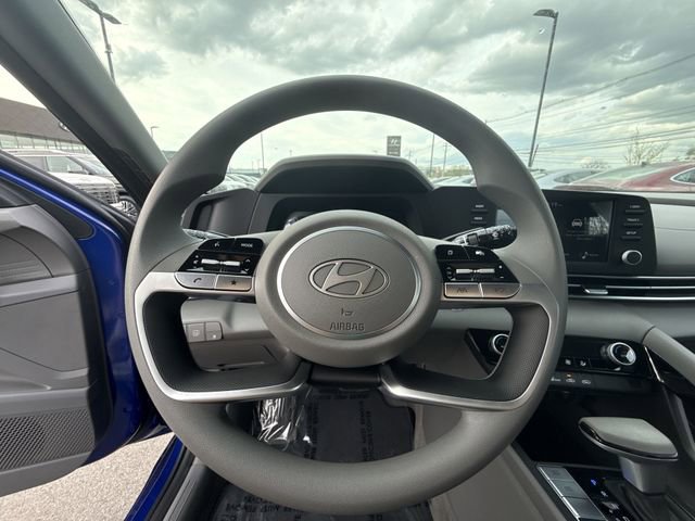 New 2026 Hyundai Elantra Hybrid FWD image 14