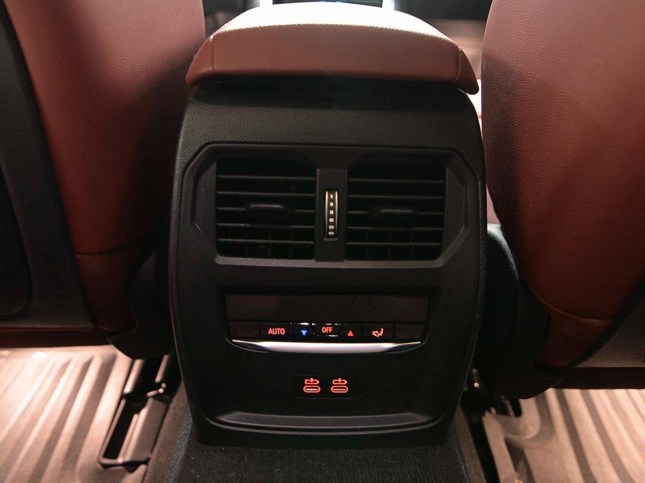 Certified 2023 BMW i4 eDrive35 w/ Premium Package RWD image 10