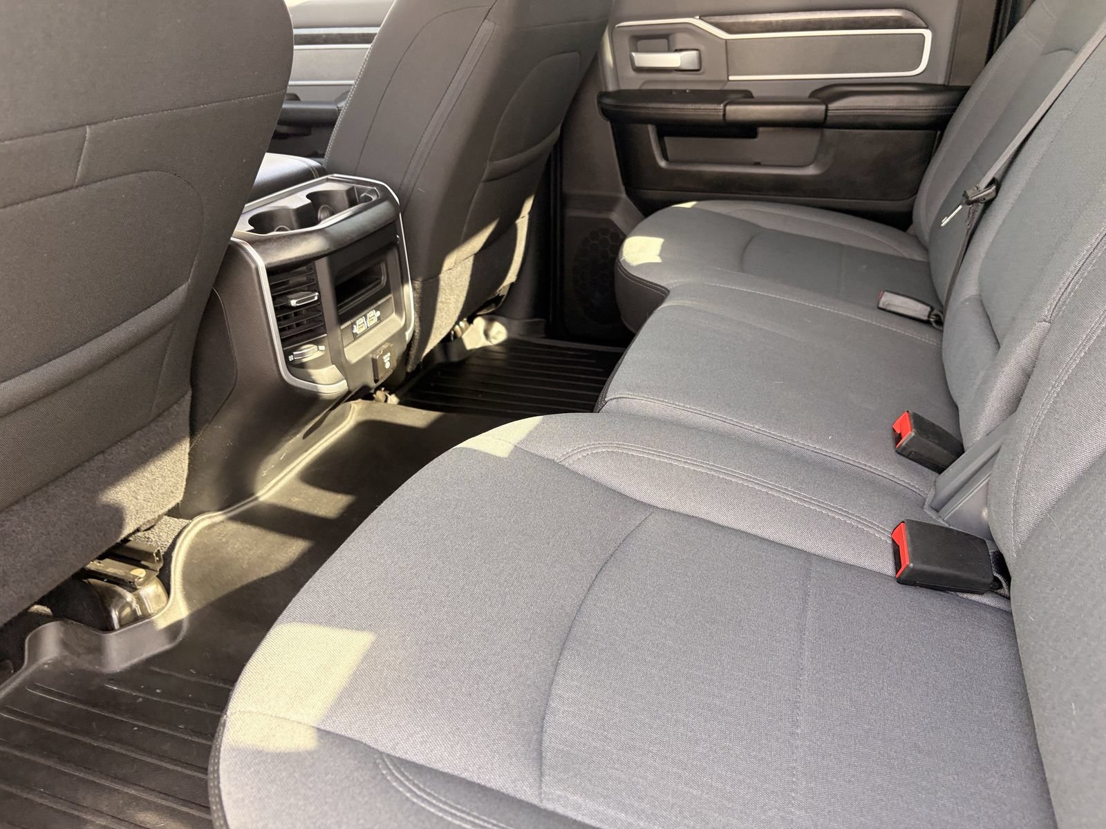 Used 2019 RAM 2500 Big Horn AWD/4WD image 18