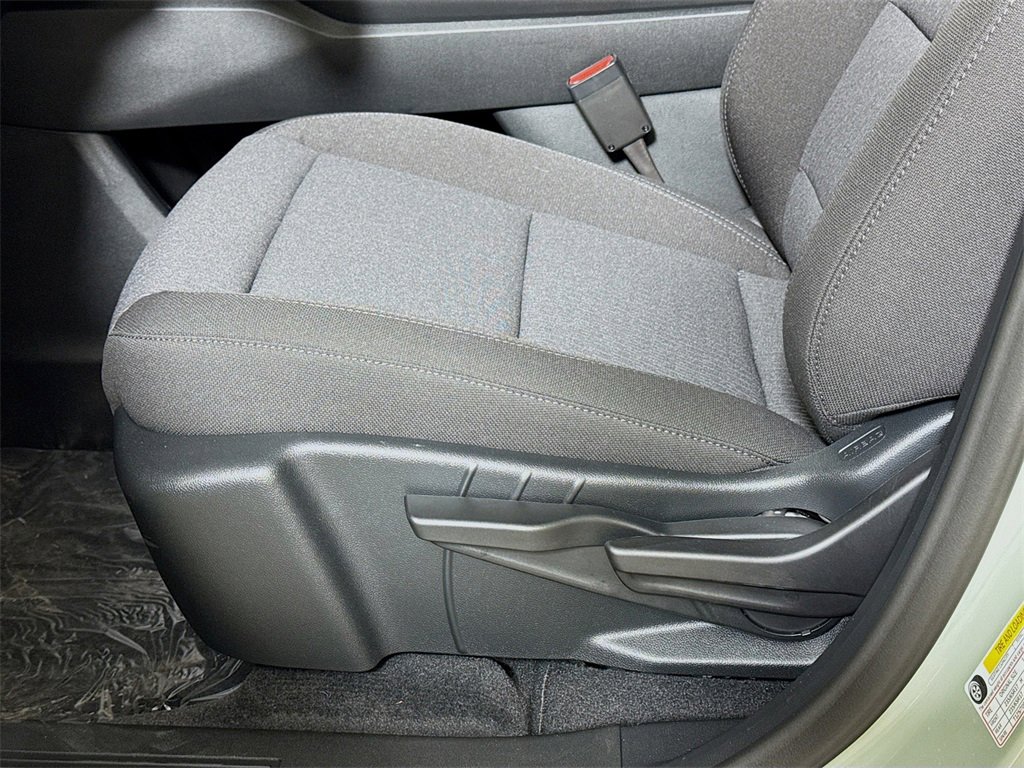 New 2026 Chevrolet Equinox LT image 17