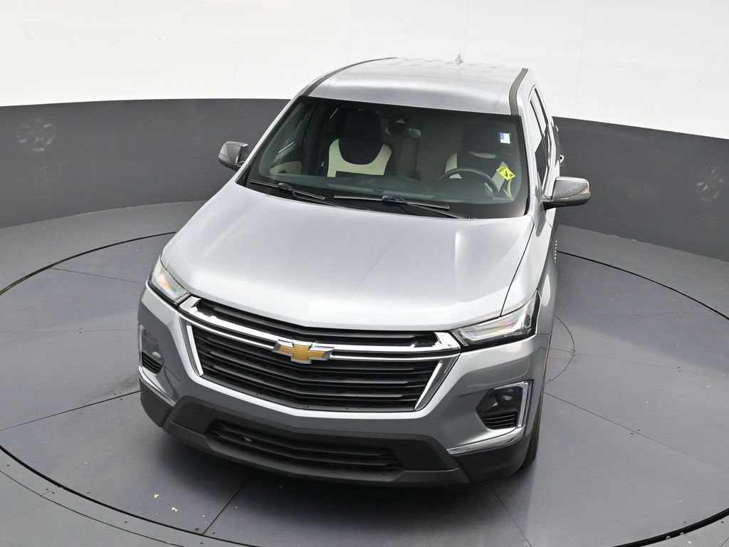 Used 2023 Chevrolet Traverse LS FWD image 19
