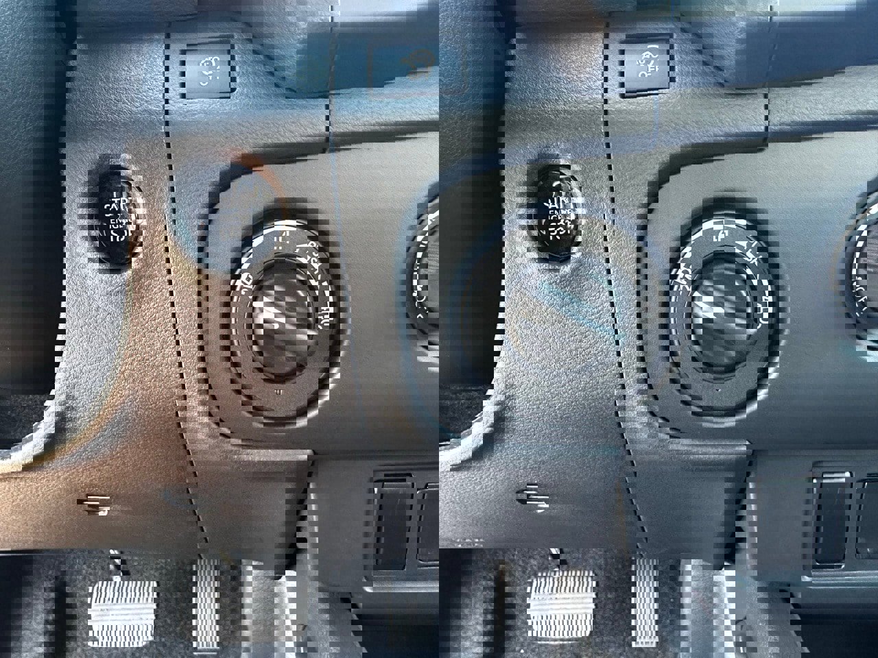 New 2026 Nissan Frontier SV image 15