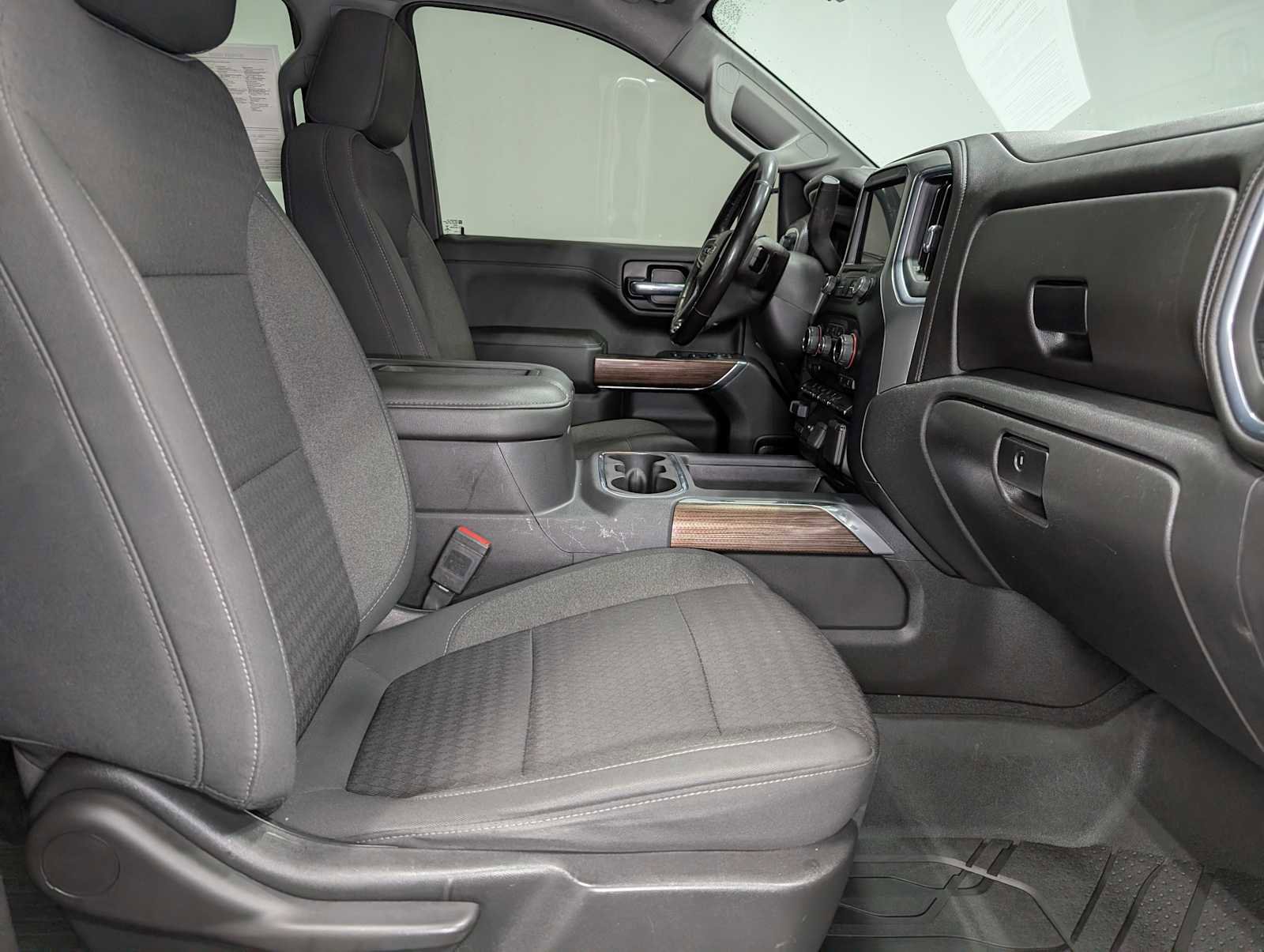 Used 2020 Chevrolet Silverado 1500 RST image 38