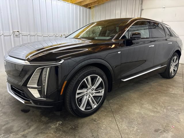Used 2024 Cadillac Lyriq Tech w/ Driver Assist Package AWD/4WD image 3