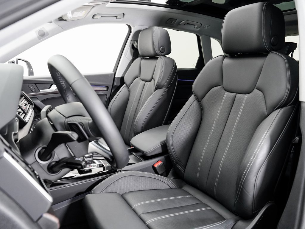 Certified 2025 Audi Q5 2.0T Premium Plus w/ Premium Plus Package image 5