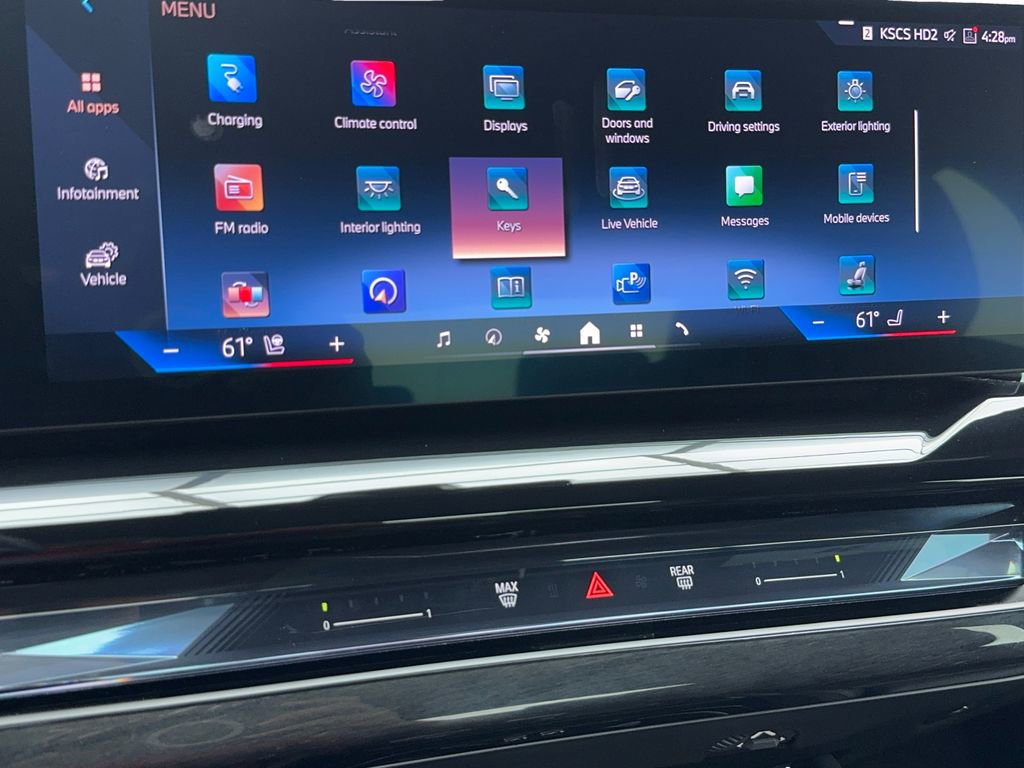 Used 2024 BMW i5 eDrive40i image 26