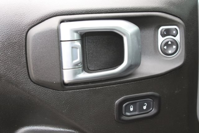 Used 2022 Jeep Wrangler Unlimited Sport AWD/4WD image 11