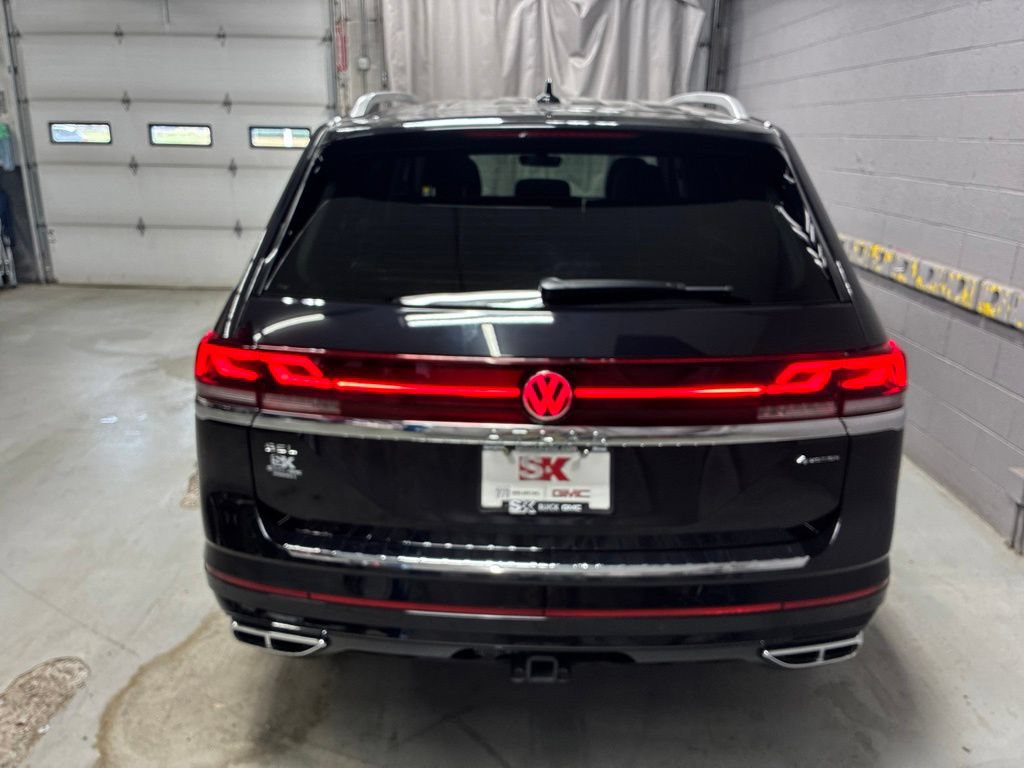 Used 2025 Volkswagen Atlas SEL Premium R-Line AWD/4WD image 33