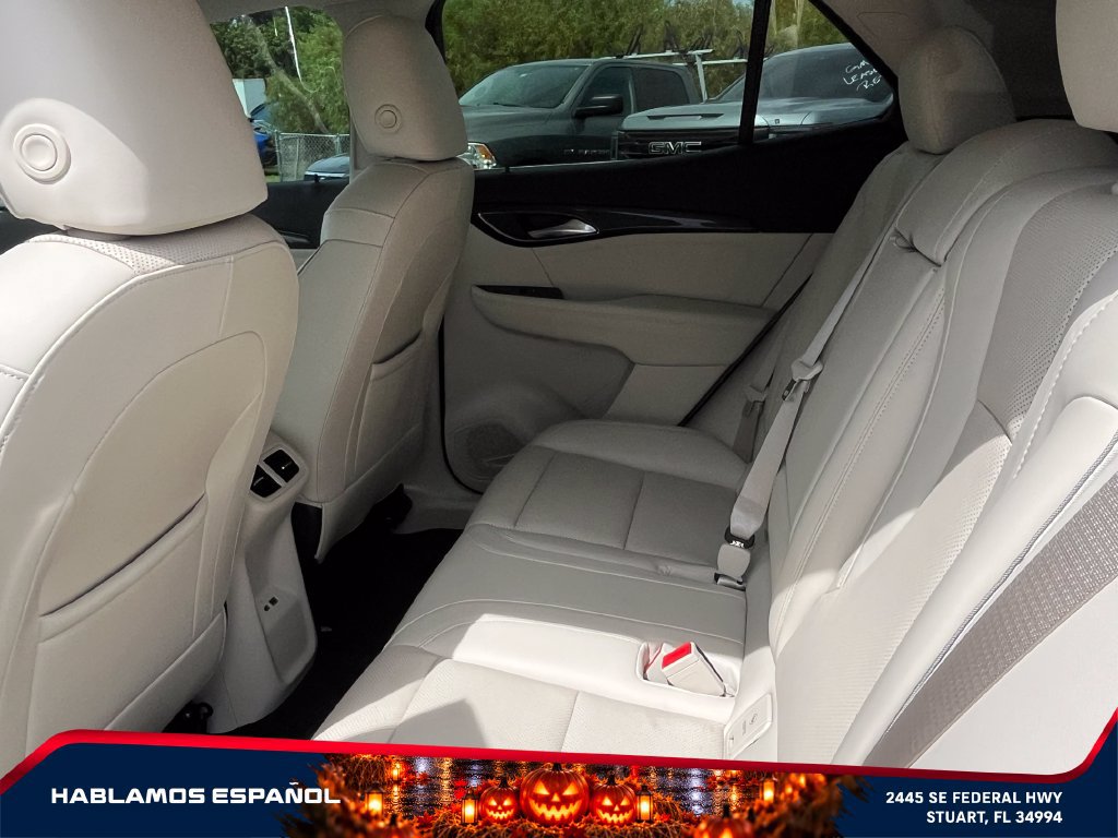 Used 2022 Buick Envision Essence w/ Technology Package I FWD image 12