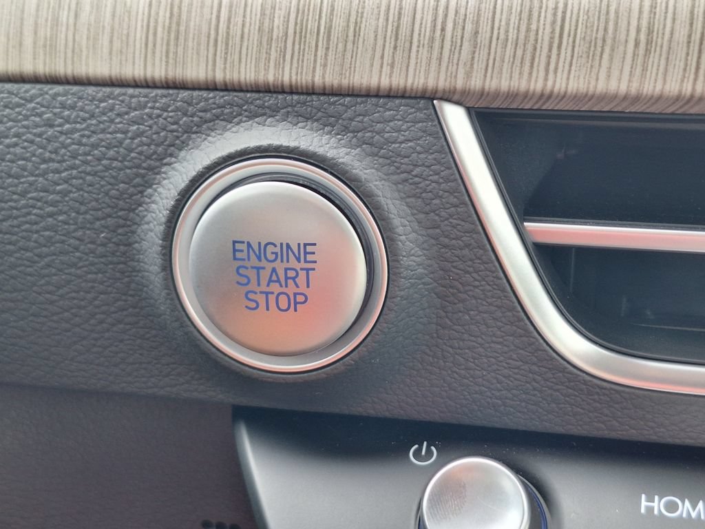 New 2025 Hyundai Sonata Limited FWD image 26