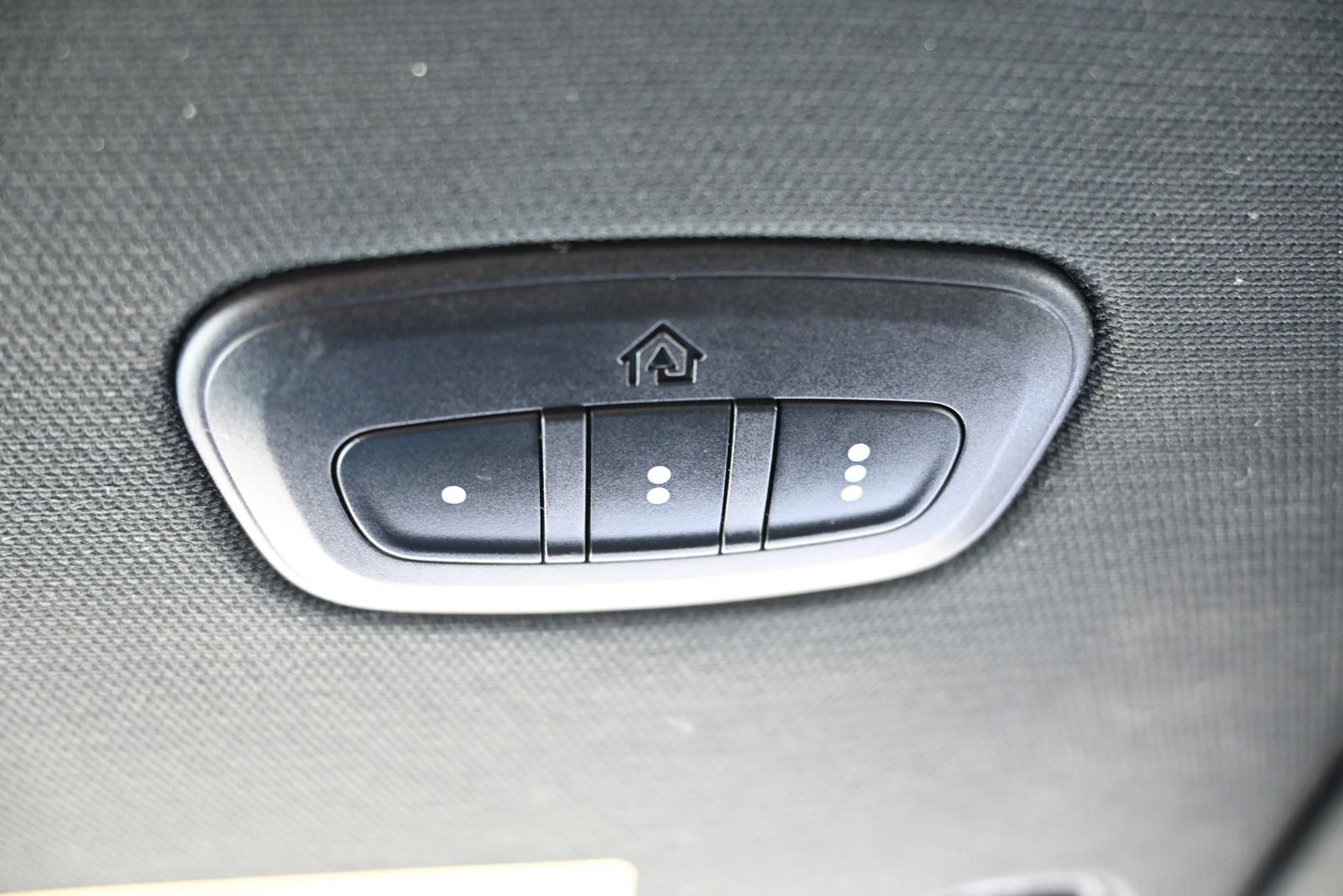 Used 2019 RAM 1500 Laramie RWD image 27