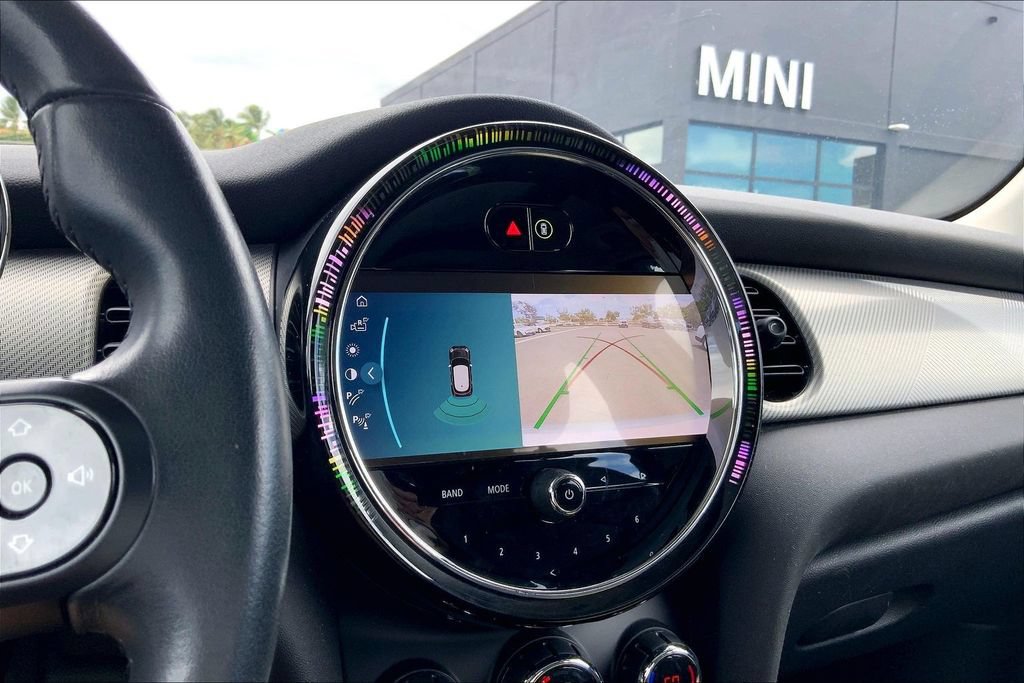 Used 2024 MINI Cooper 4-Door Hardtop FWD image 20
