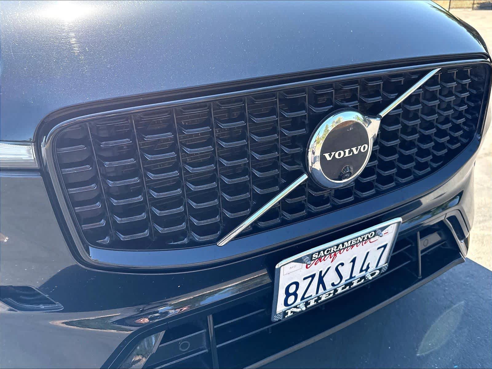 Used 2023 Volvo XC60 B6 Ultimate w/ Protection Package Premier AWD/4WD image 32