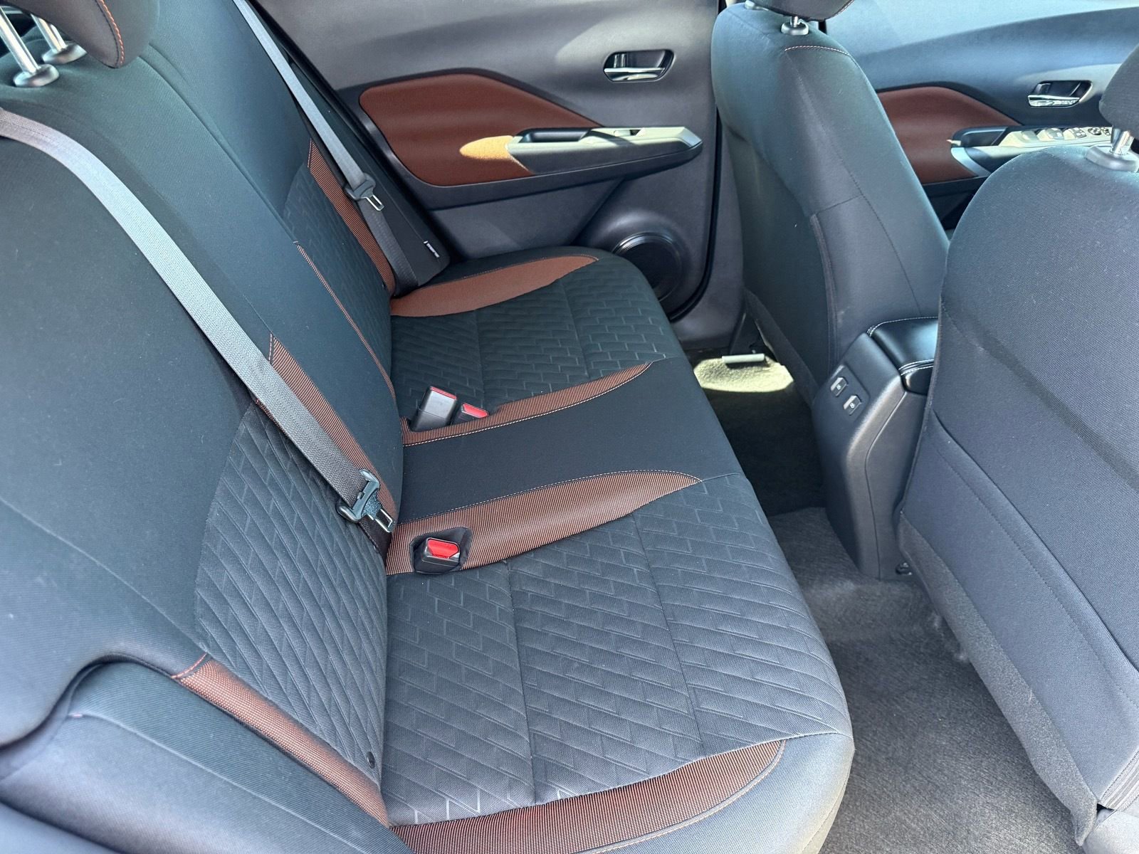 Used 2024 Nissan Kicks SR image 29