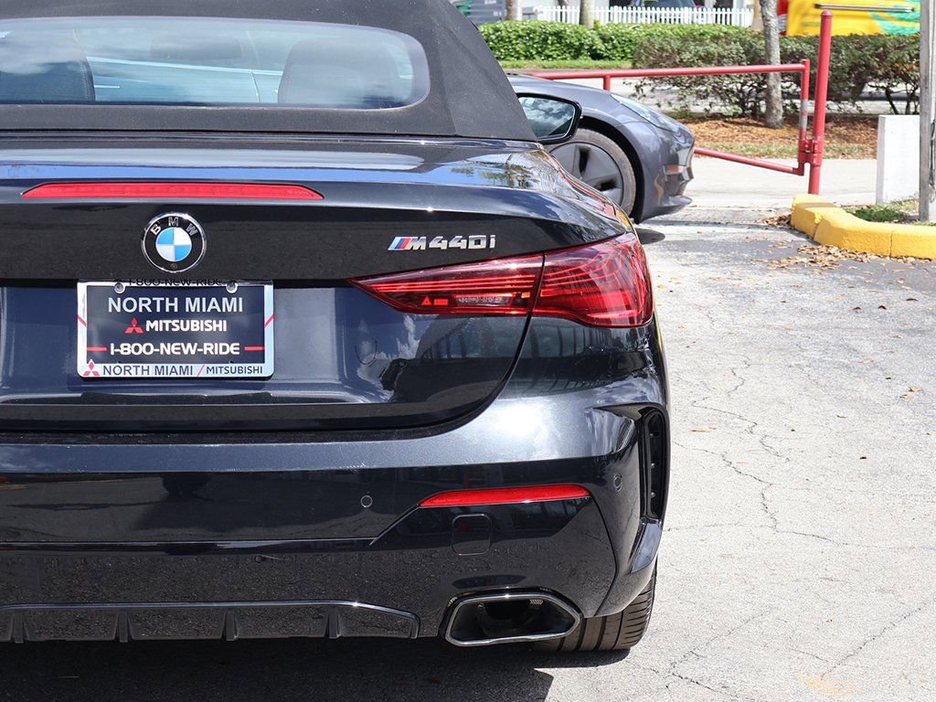 Used 2025 BMW M440i Convertible w/ Premium Package image 20