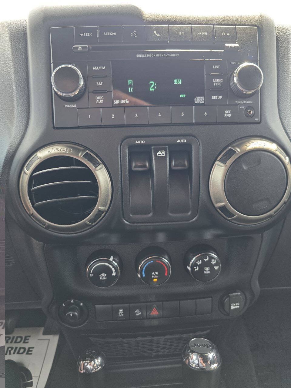 Used 2018 Jeep Wrangler Sport AWD/4WD image 15