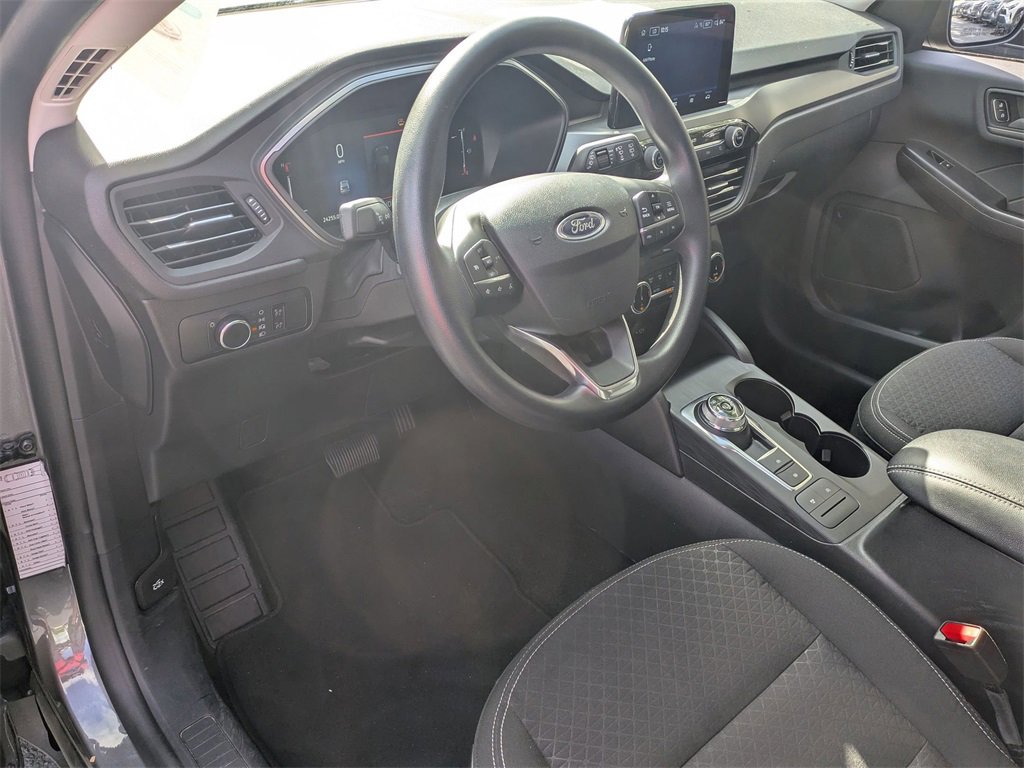Used 2025 Ford Escape Active image 11