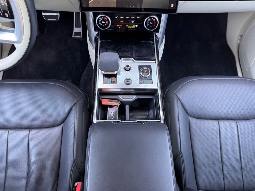 Used 2023 Land Rover Range Rover SE AWD/4WD image 25