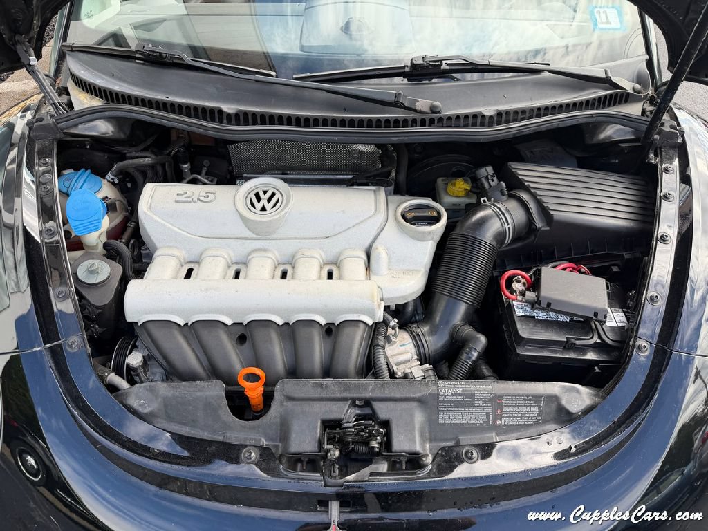 Used 2008 Volkswagen Beetle S FWD image 23
