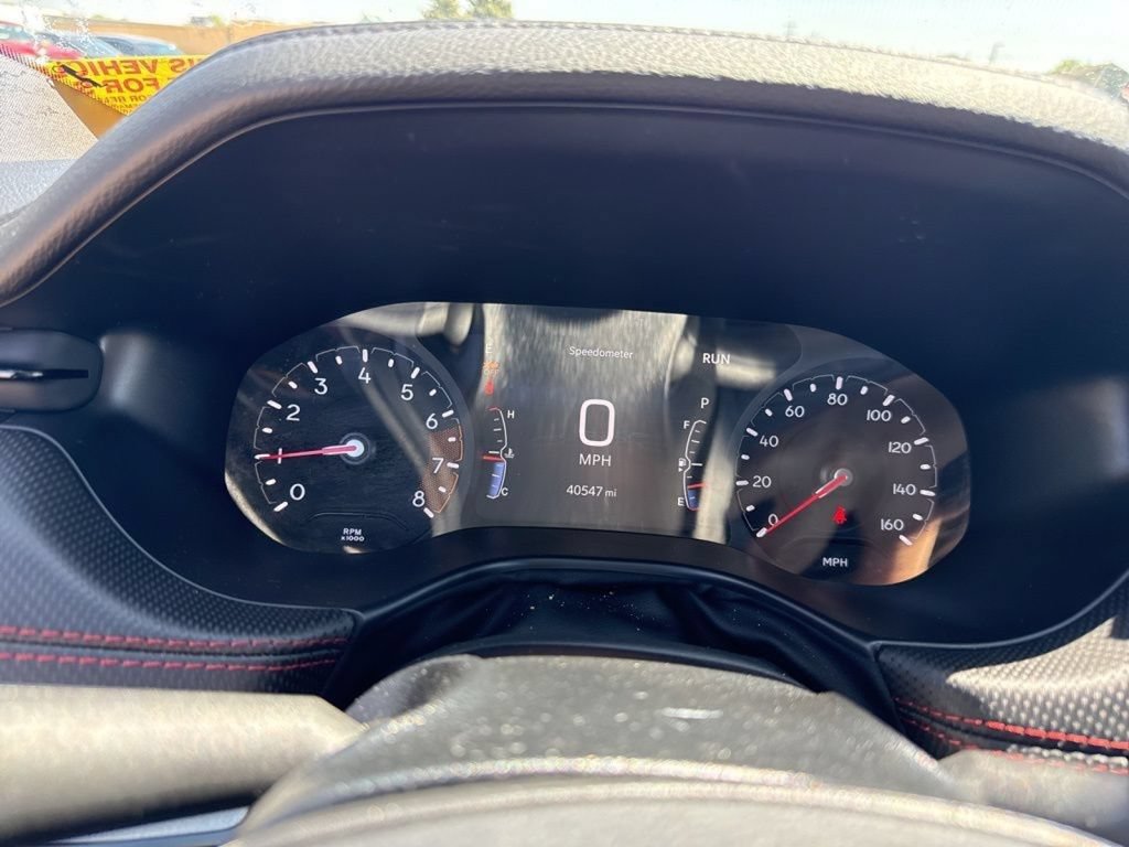 Used 2025 Jeep Compass Trailhawk AWD/4WD image 33