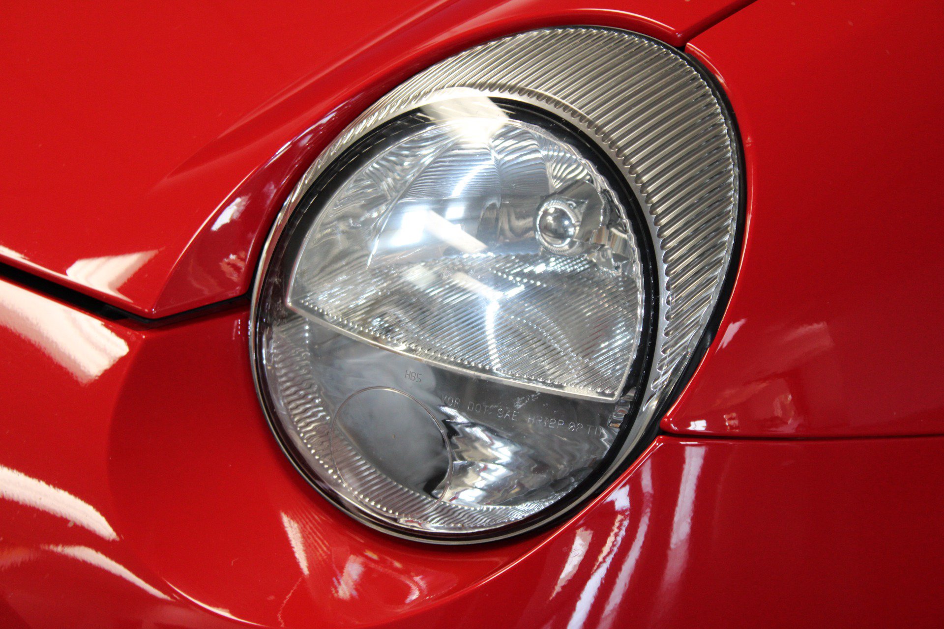 Used 2005 Ford Thunderbird RWD image 17