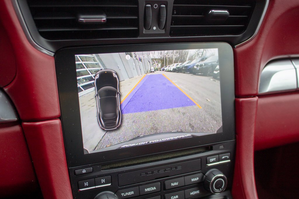 Used 2018 Porsche 911 Carrera S image 16