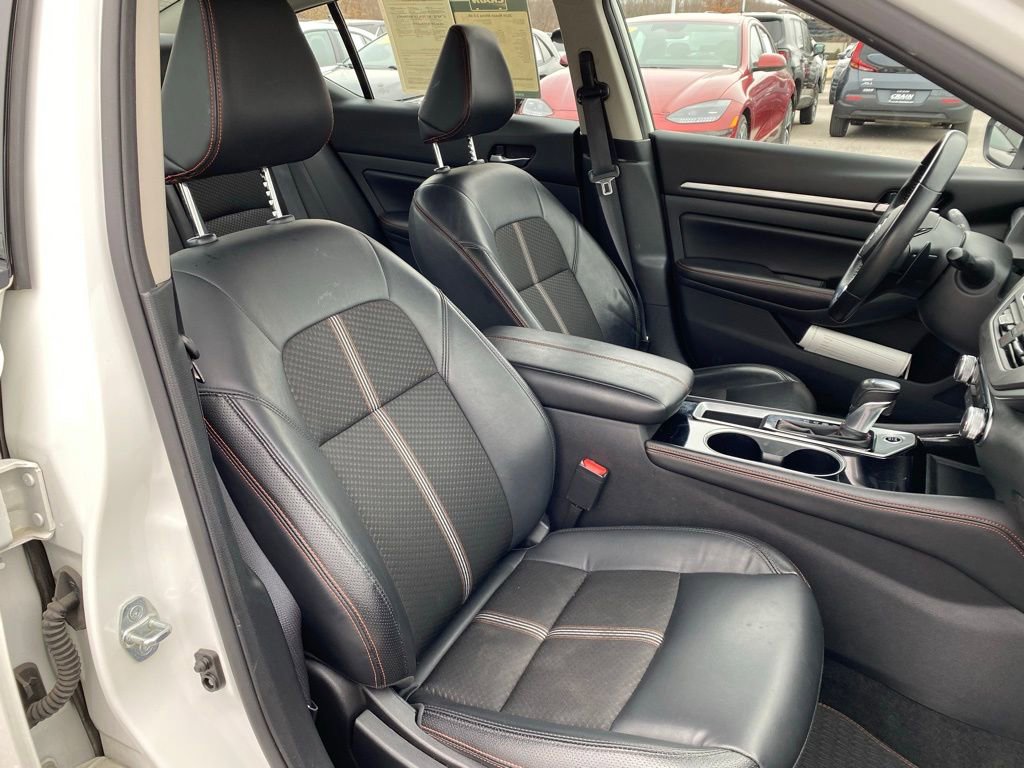 Used 2024 Nissan Altima 2.5 SR image 29