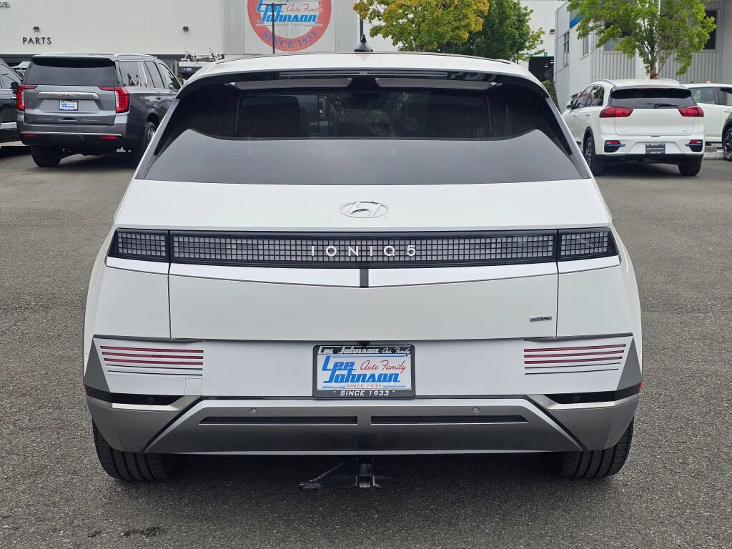 Used 2023 Hyundai Ioniq 5 Limited AWD/4WD image 6