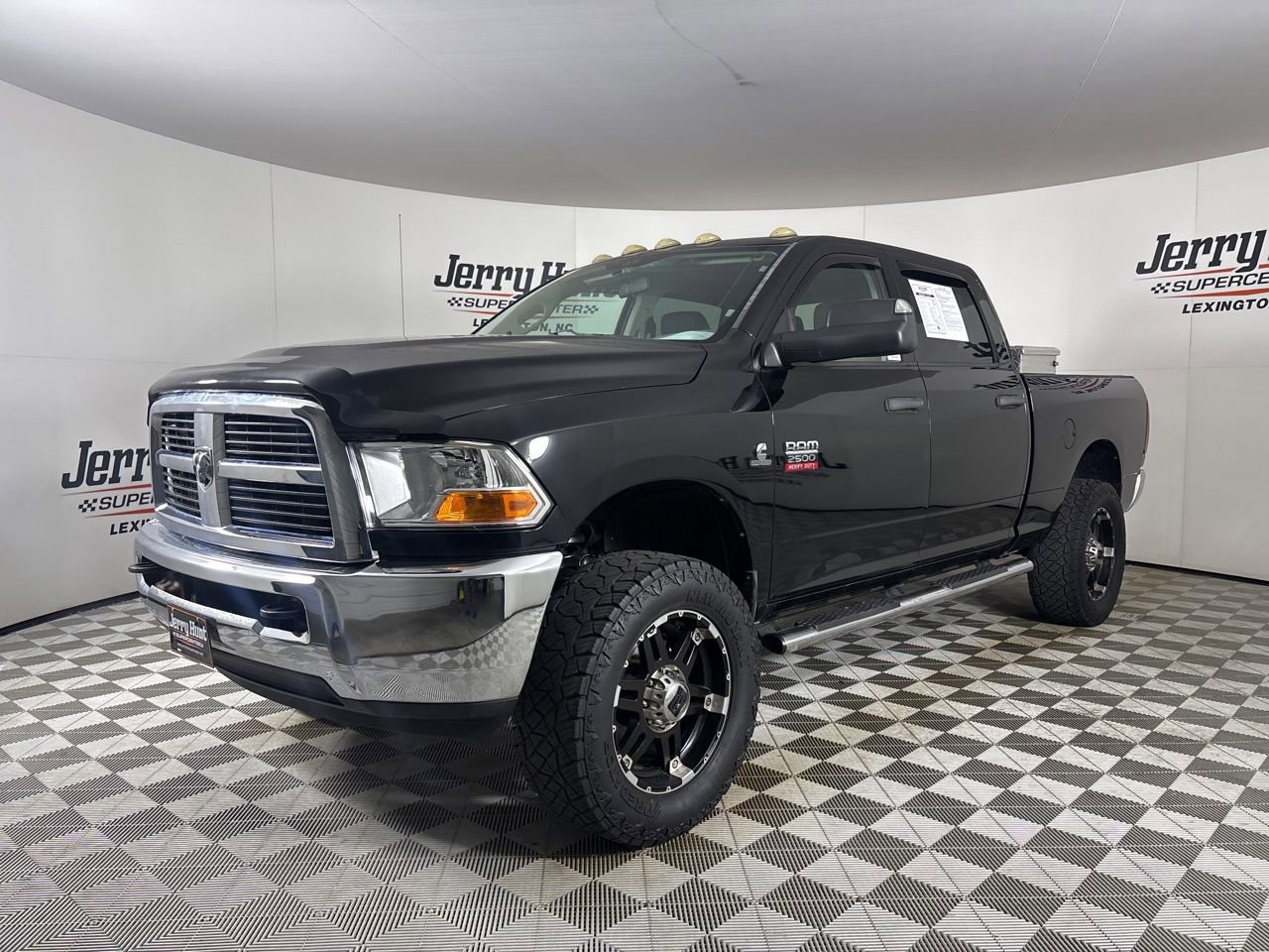 Used 2012 RAM 2500 ST w/ Chrome Appearance Group AWD/4WD video 1