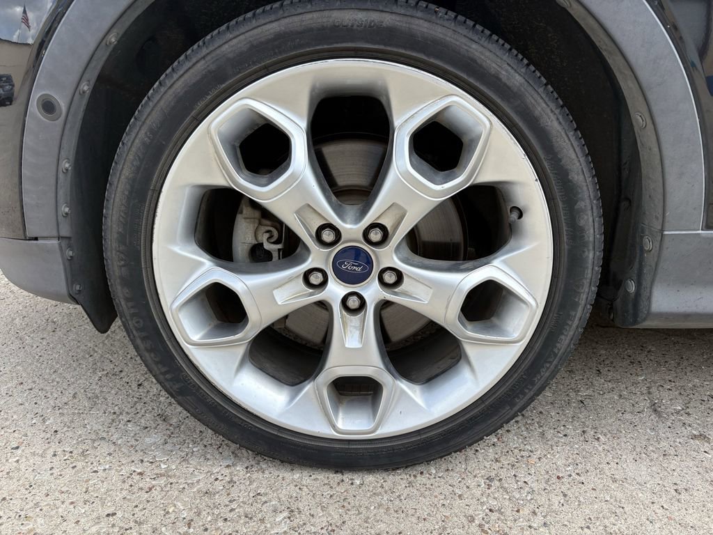 Used 2014 Ford Escape Titanium w/ Equipment Group 401A FWD image 9