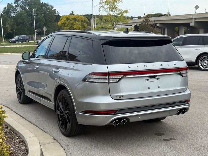Used 2023 Lincoln Aviator Black Label image 9