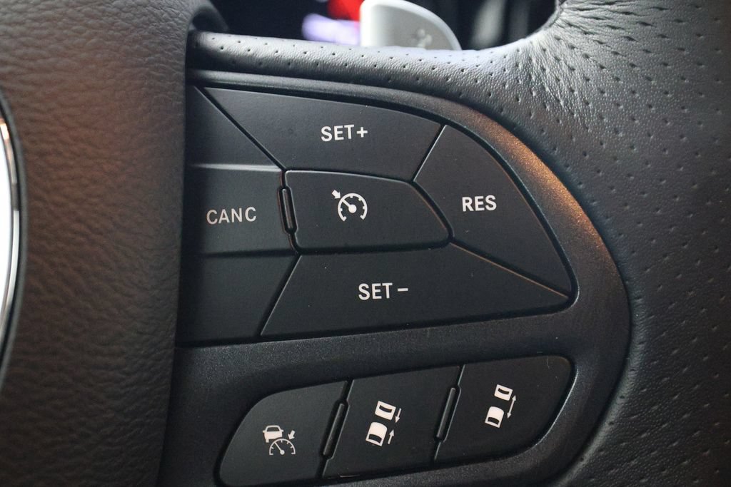Used 2025 Dodge Durango GT AWD/4WD image 24