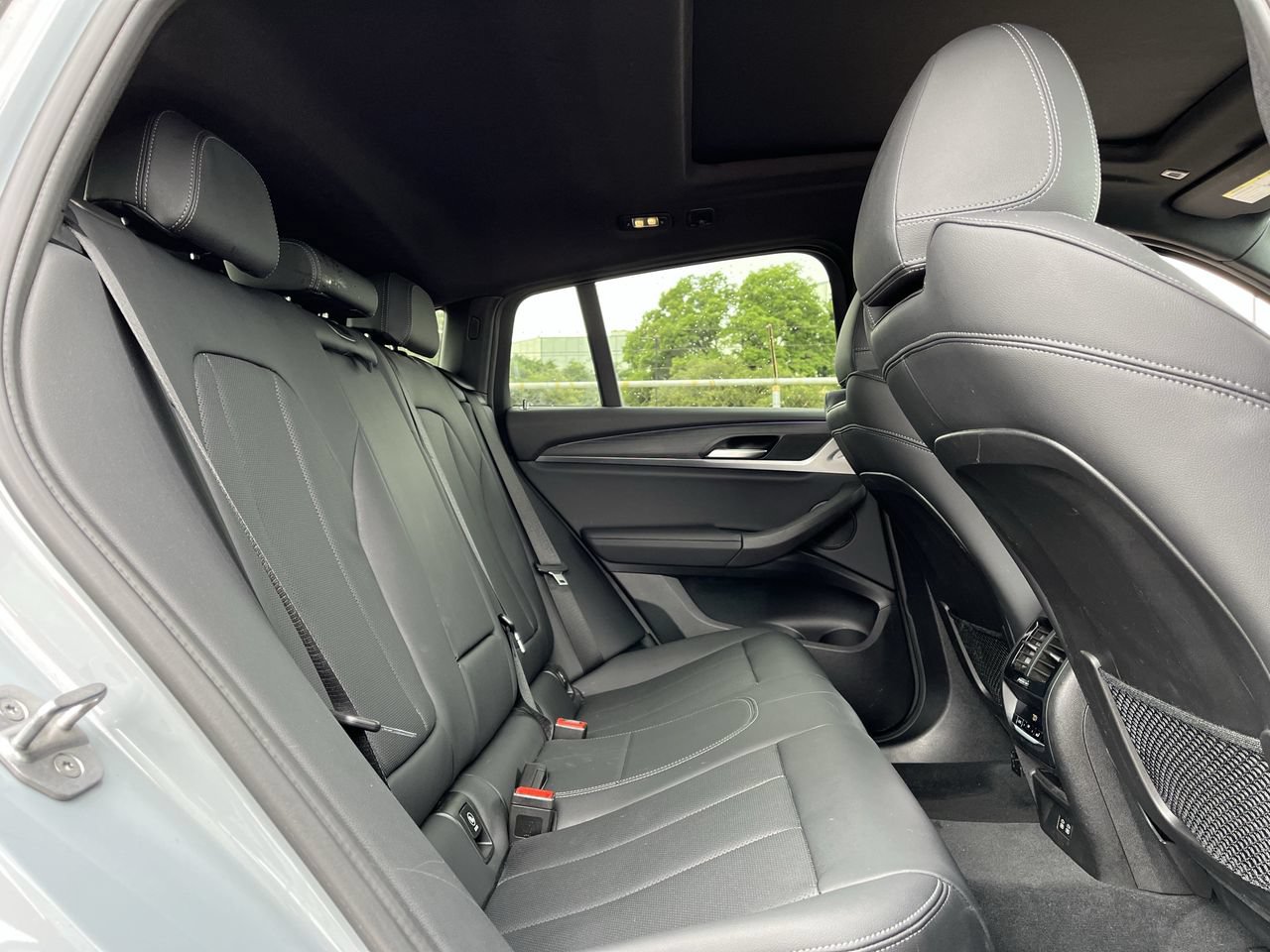 Used 2022 BMW X4 xDrive30i AWD/4WD image 28