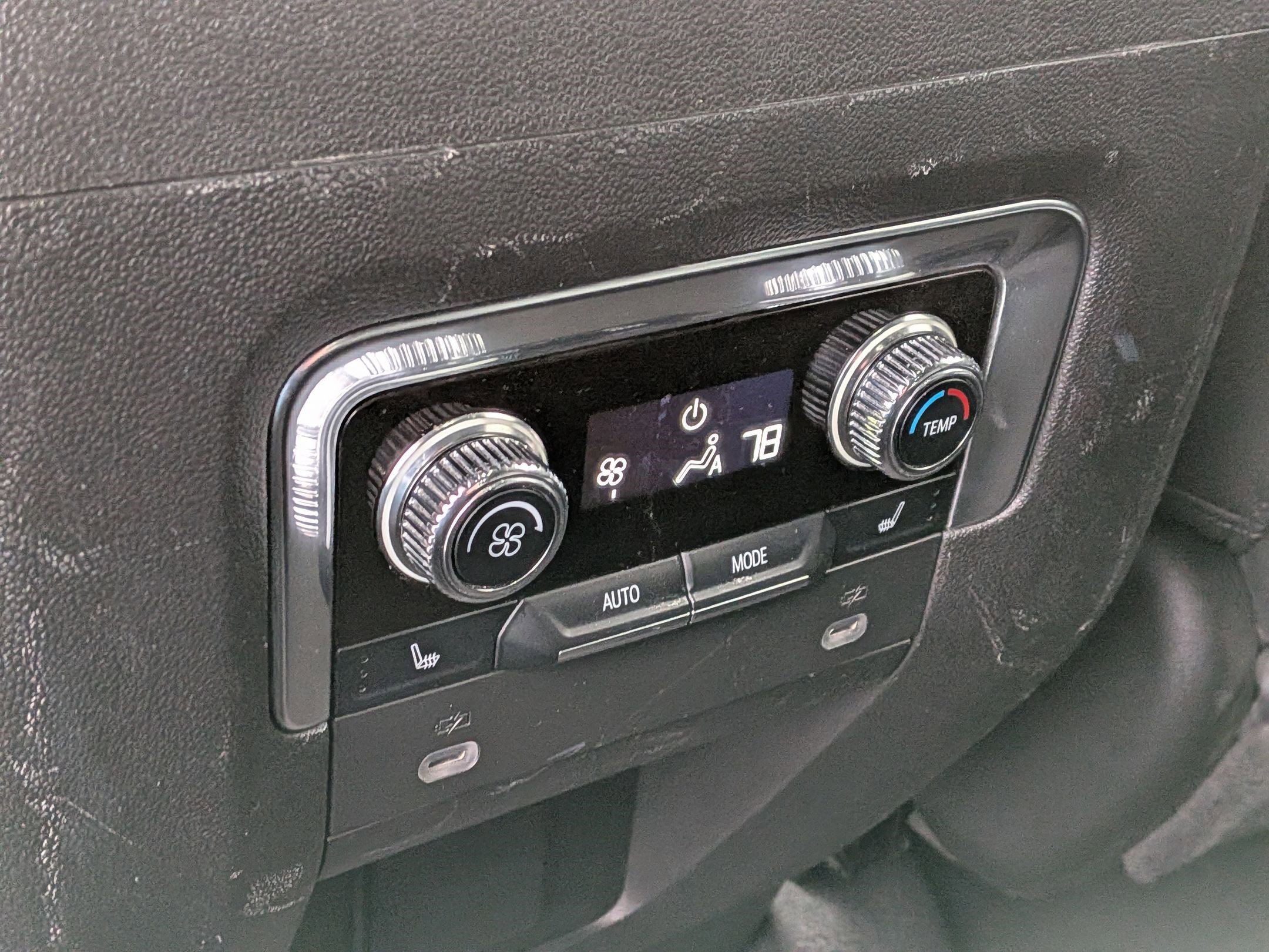 Used 2023 GMC Yukon Denali image 26