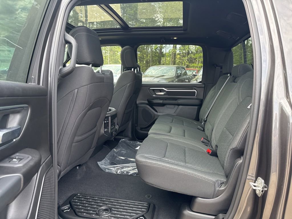 New 2026 RAM 1500 4x4 Crew Cab image 24
